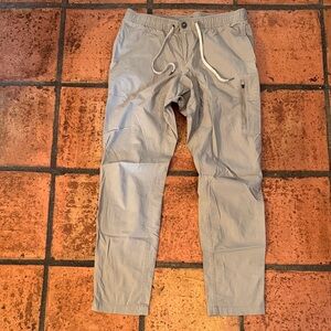 Vuori Men's Gray Pant.
